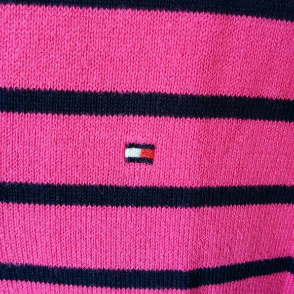 Tommy Hilfiger V-Neck Pink Sweater, Size M - Picture 5 of 7